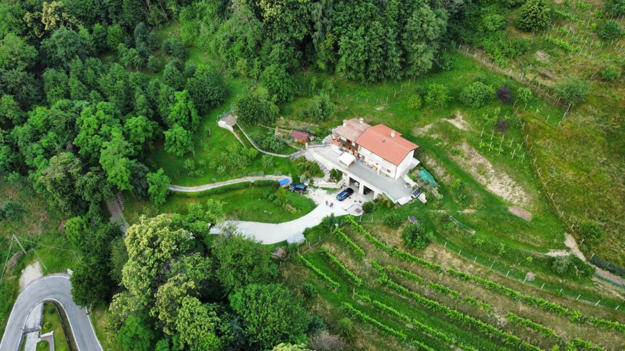 Locazione Turista Cocode Acomodação com café da manhã Miane Exterior foto
